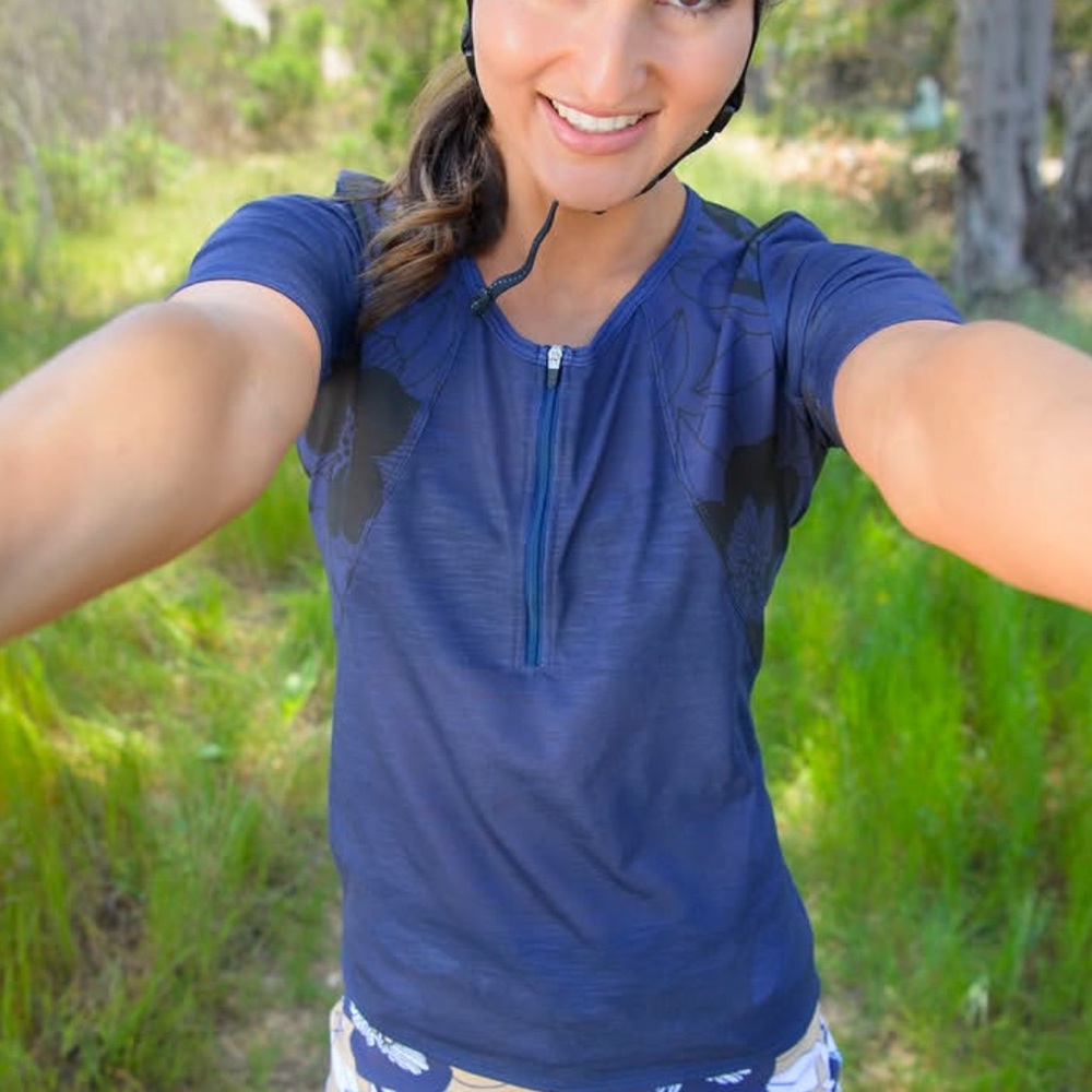 Shebeest Bella Goat Jersey Small